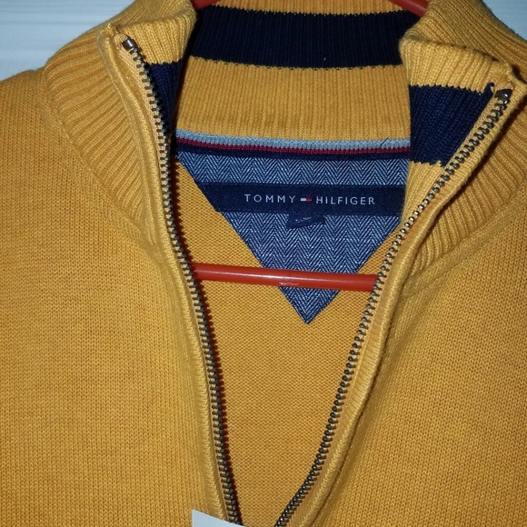 tommy jeans yellow jumper